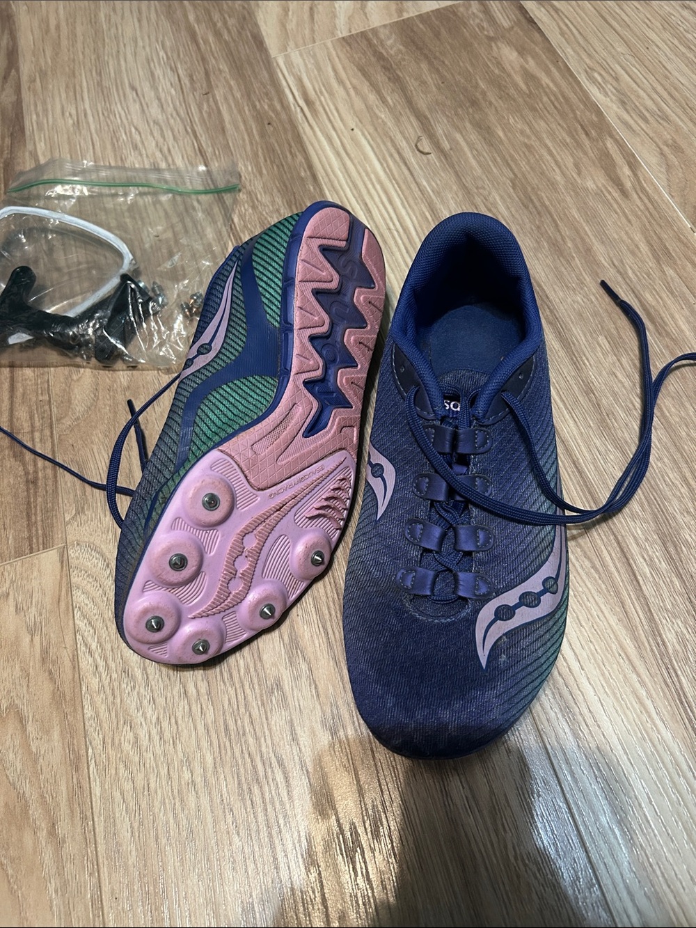 Track Spikes ๐๐ปโโ๏ธ - Picture 1 of 7